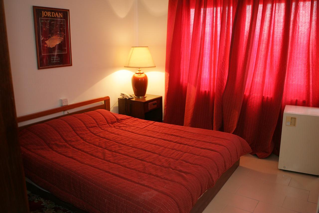 Dove Hotel Amman Esterno foto
