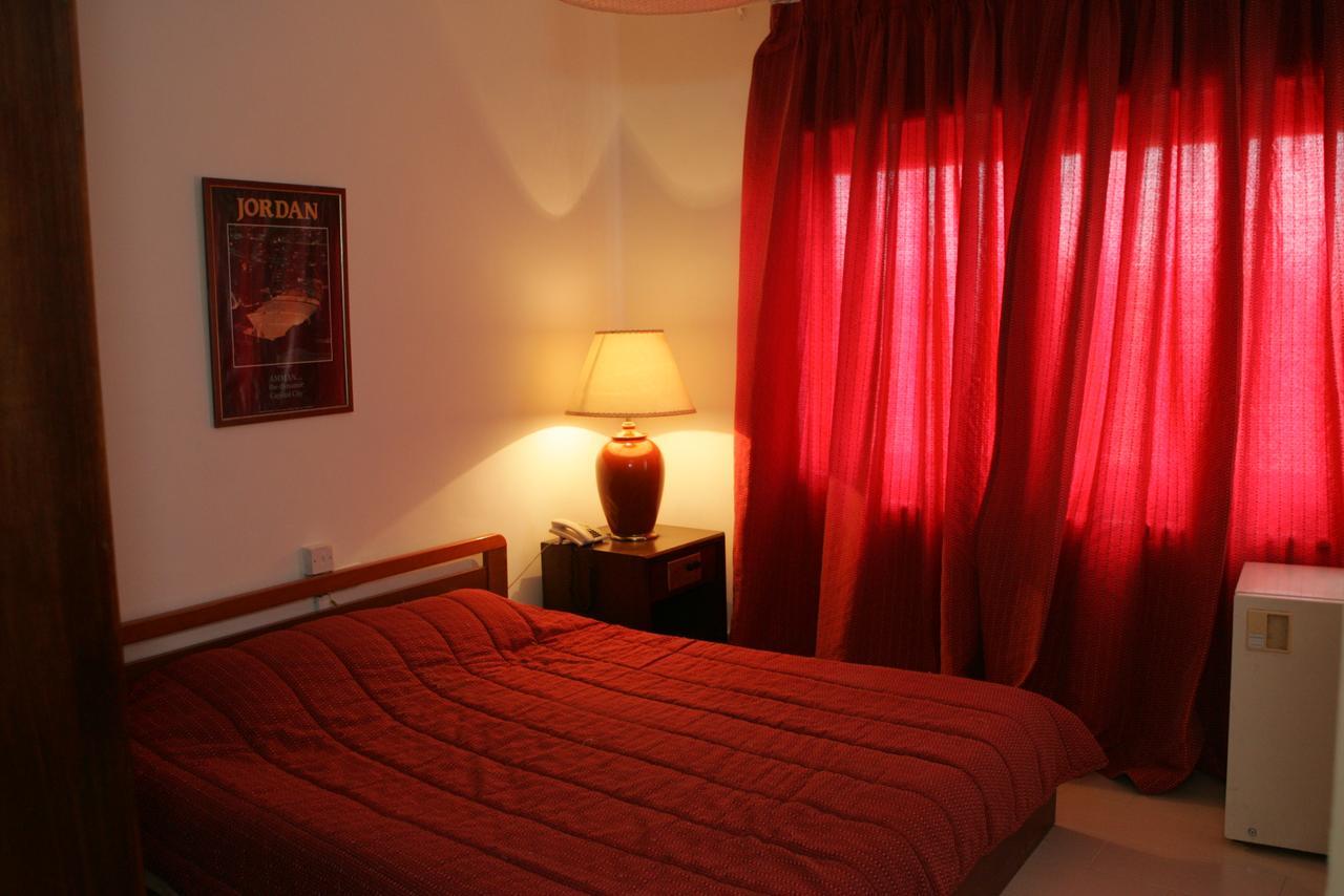 Dove Hotel Amman Esterno foto
