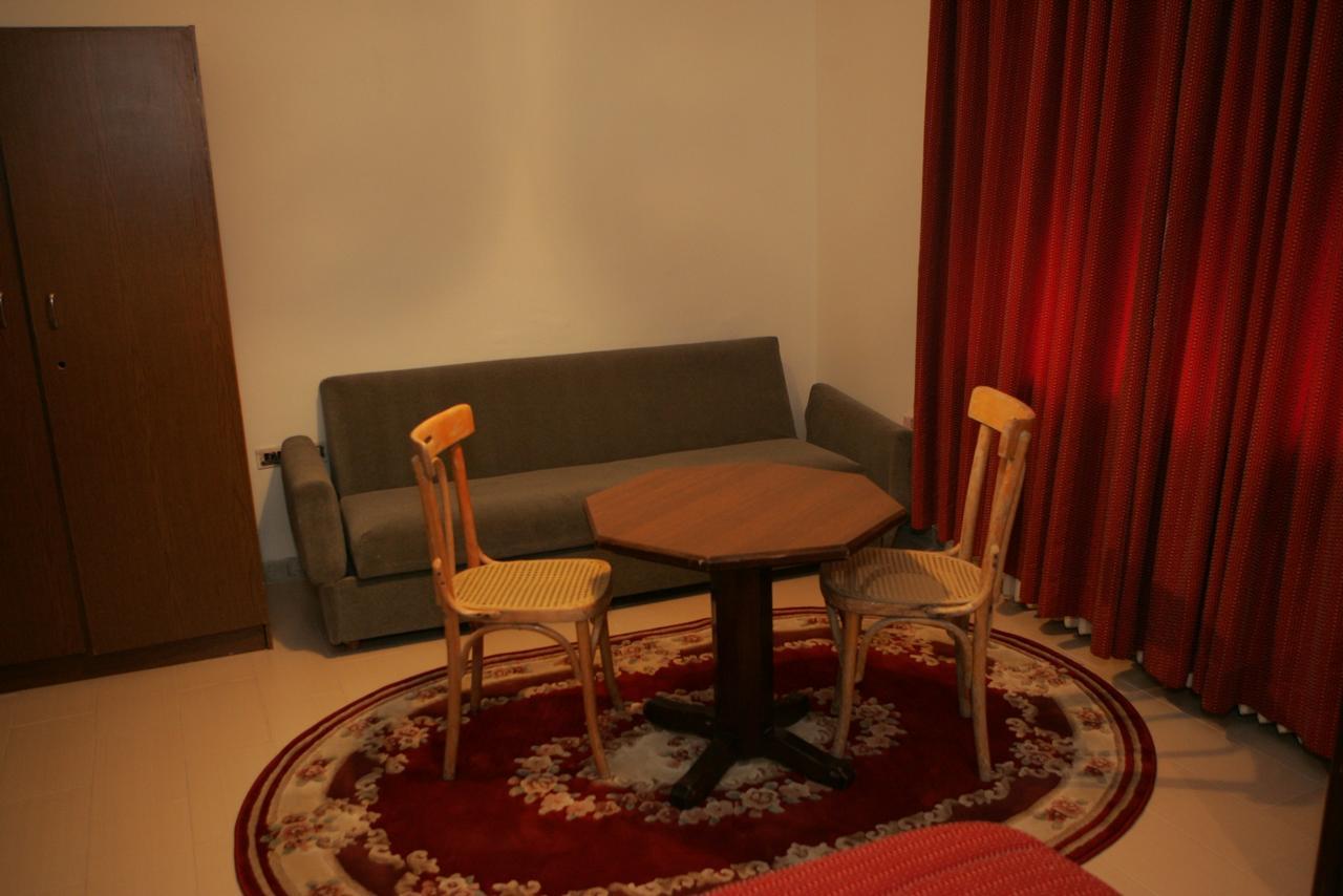 Dove Hotel Amman Esterno foto