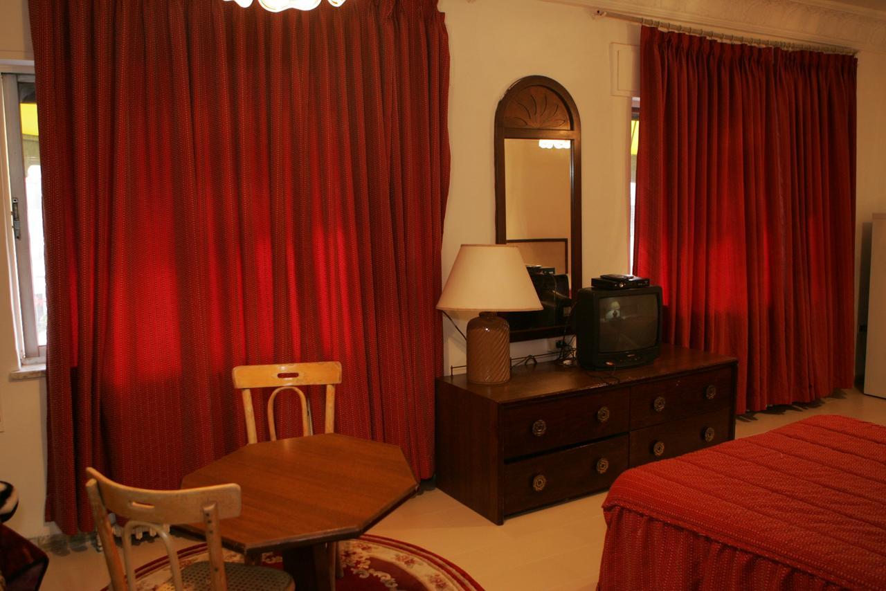Dove Hotel Amman Esterno foto